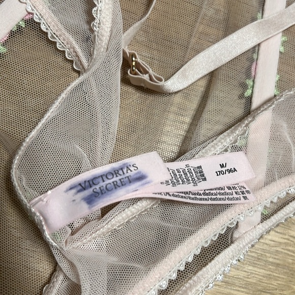 Victoria’s secret Wicked Unlined Lace Teddy very sexy NWOT - Picture 7 of 8